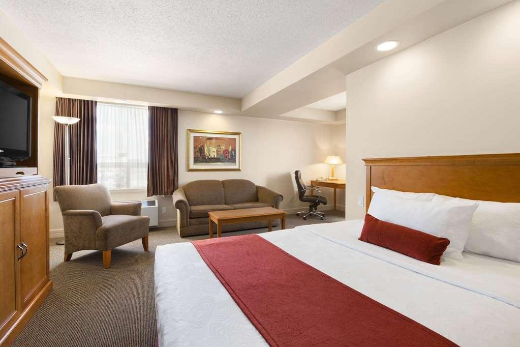 Travelodge By Wyndham Spruce Grove Zimmer foto